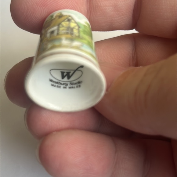 Vintage Welsh thimble - Picture 2 of 4